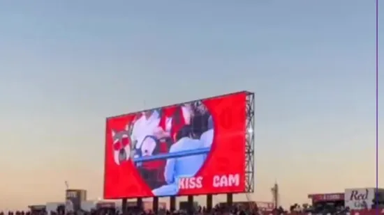 Sjećate se Coldplay para? Slična scena sada se dogodila na Valentinovo, pogledajte njihovu reakciju