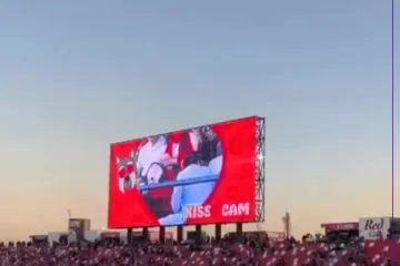 Sjećate se Coldplay para? Slična scena sada se dogodila na Valentinovo, pogledajte njihovu reakciju