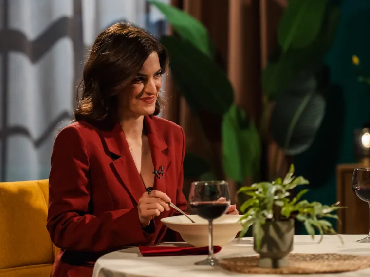 Glumica Arija Rizvić uz chefa &Scaron;pičeka naučila sve tajne savr&scaron;enog junećeg gula&scaron;a s grahom