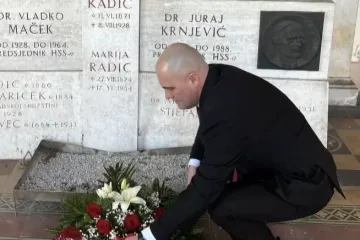 Dabro posjetio grobnicu čovjeka o kojem je pjevao: 'Nikad ga neću zanijekati'