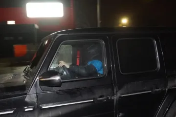 Jedna osoba uhićena zbog paljenja automobila Bake Praseta: Evo o kome je riječ