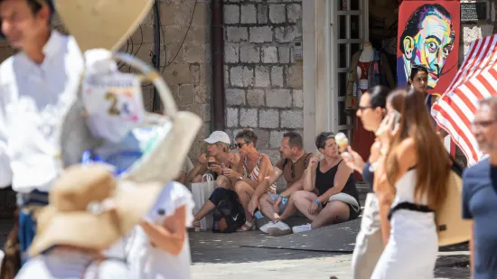 &Scaron;panjolci se raspisali o Hrvatskoj: Nagla&scaron;avaju jedan grad, a spominju čak i Plenkovića