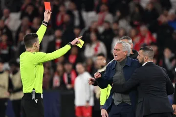 Mourinho iznio te&scaron;ke optužbe: 'Sudac je imao papirić s tri imena, svi znamo kako stoje stvari'