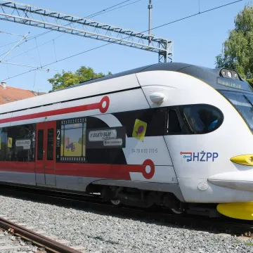 Užas u Susedgradu: Mladić (20) poginuo nakon &scaron;to je na njega naletio putnički vlak