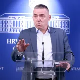 Ćipe poludio zbog Hrebakove izjave: 'Neka se ispriča četvorici heroja Domovinskog rata!'