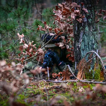 Zamaskirani, do zuba naoružani i stopljeni s prirodom: Ovako izgledaju hrvatski kadeti u akciji