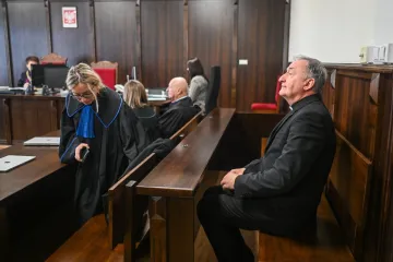 Biskupu prijeti robija jer je &scaron;titio pedofile. Žrtva u suzama opisala užase kroz koje je pro&scaron;la sa 8 godina