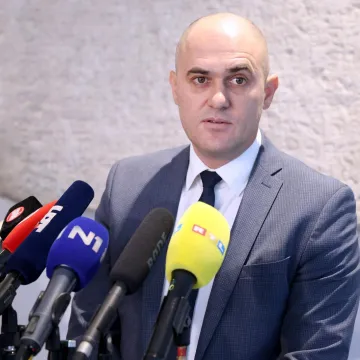 Dabro sazvao pressicu zbog Hrebaka: &Scaron;to će reći na njegov ultimatum?