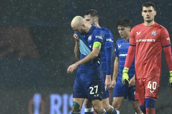 Navijači bez milosti: 'Kad bi drveće hodalo... Kovačeviću, sam si daj otkaz'