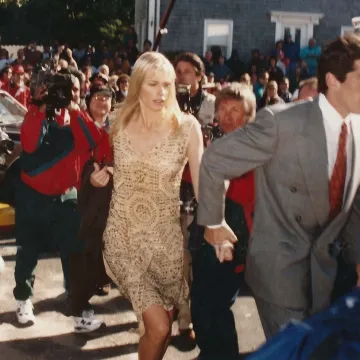 Pet godina strasti i skandala: Tko je bila plavu&scaron;a koju je princ Amerike ljubio prije Carolyn?