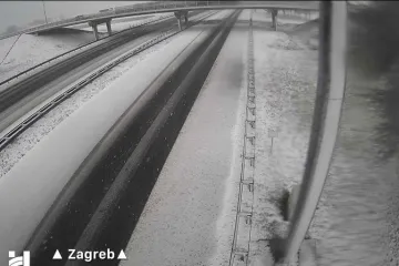 Desetak centimetara snijega palo na sjeveru Hrvatske: 'Soli se i prema potrebi rali'