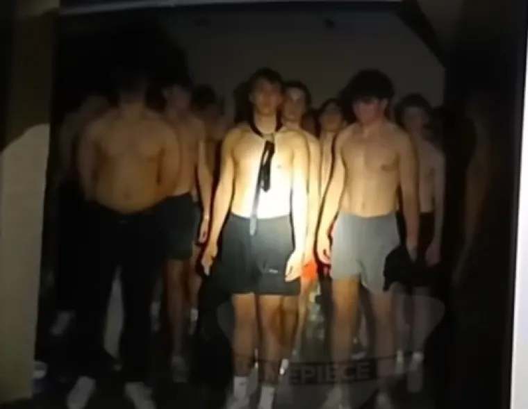 Policija u podrumu prona&scaron;la 56 polugolih mladića, &scaron;okantnije od toga bilo je - obja&scaron;njenje