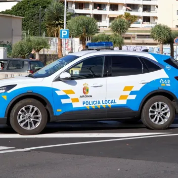 Pomahnitali mu&scaron;karac izbo vlastitog sina (10) mačetom i te&scaron;ko ozlijedio suprugu