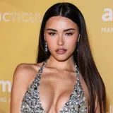 Tko je mlada pjevačica koju uspoređuju s Megan Fox? Otkrio ju je Justin Bieber