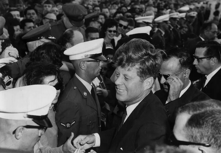 Atentati, padovi aviona i prerane smrti: Jeziva priča o 'prokletstvu dinastije Kennedy'