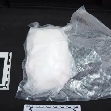 Policija zaustavila auto, uslijedio je &scaron;ok: Vozač imao 1,7 grama kokaina, a u prtljažniku...