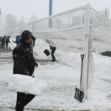 Snijeg u Varaždinu: Navijači su do&scaron;li i rije&scaron;ili problem, a klub će ih nagraditi