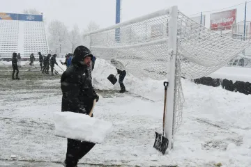 Snijeg u Varaždinu: Navijači su do&scaron;li i rije&scaron;ili problem, a klub će ih nagraditi