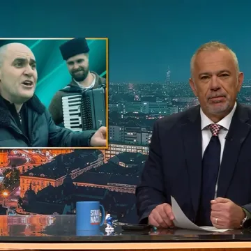 Dabro pjeva kako policija svira i tako je li&scaron;en odgovornosti za &scaron;tetu obližnjim bubnjićima