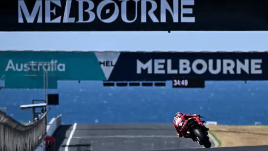 Bulega pobjednik prve dramatične utrke u Superbikeu: Talijani dominirali u nezapamćenoj ludnici