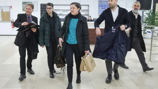 Aktivisti u prosvjednoj povorci protiv farme pilića: 'Megazlo, megaprojekt'