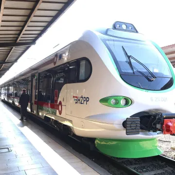 Varljiva 'renesansna' HŽ-a: 'Milijarde zvuče impresivno, ali to neće promijeniti stvarnost na tračnicama'