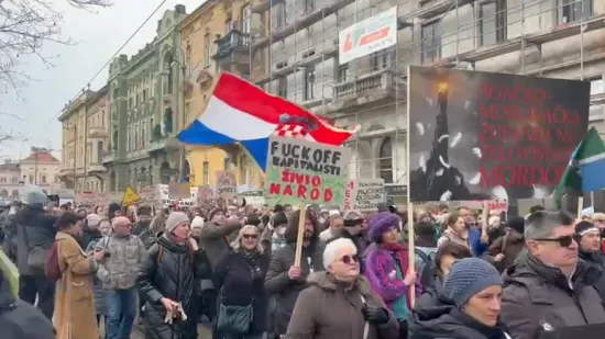 Sredi&scaron;te Zagreba pod opsadom prosvjednika, uz zastave i transparente poslali poruku: 'Magazlo!'