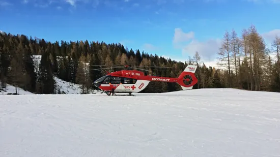 Noćna mora na snijegu: Lavine ubile pet skija&scaron;a, poginuo otac koji je skijao sa sinom