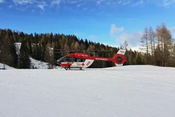 Noćna mora na snijegu: Lavine ubile pet skija&scaron;a, poginuo otac koji je skijao sa sinom