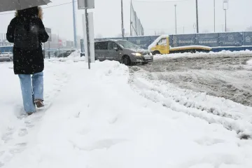 Kaos zbog snijega u Varaždinu: Autobus sletio s ceste, stabla padala na aute! Mnogi i dalje bez struje