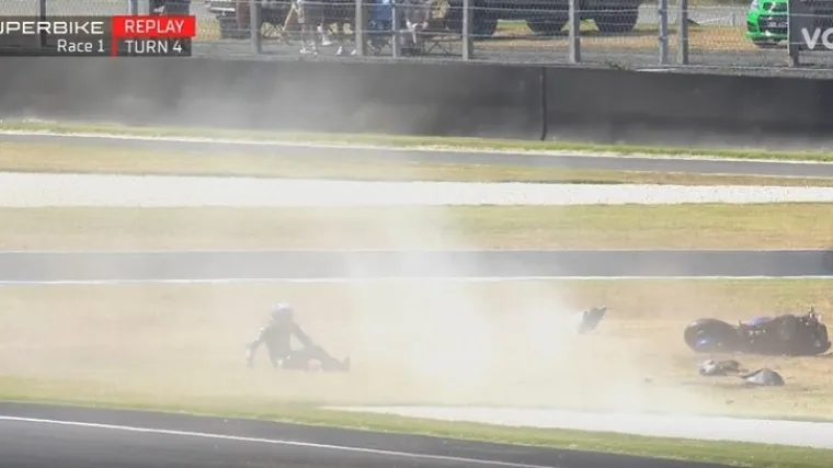 Zvijezda Superbikea doživjela te&scaron;ku nesreću: Prevezli ga u bolnicu