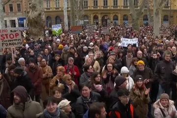 Građani jasno rekli 'NE' megafarmama u Banovini! 'Ne želim da moj unuk odrasta uz to'