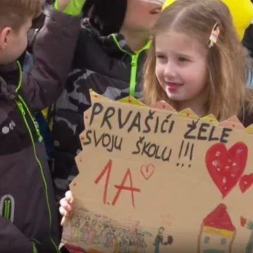 Roditelji digli glas zbog obnove koja kasni: 'Djecu se razvozi u pet različitih &scaron;kola'