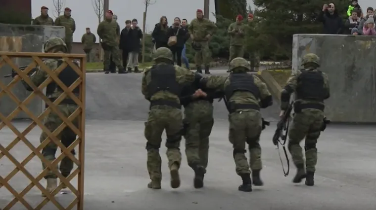 Scene kao iz akcijskog filma: Elitna postrojba demonstrirala snagu i spremnost