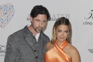 Tvrdi da je bez novca: Biv&scaron;i suprug Denise Richards traži pola njezine zarade s OnlyFansa