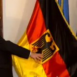 Zemlja reda, discipline i preciznosti: Otkrili smo tko smije koristiti zastavu s orlom