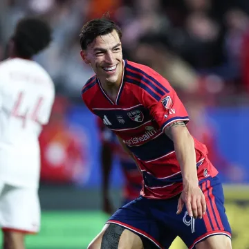 Hrvatski reprezentativac utrpao dva gola u pobjedi na otvaranju sezone