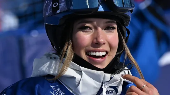 Sjajna Kineskinja Eileen Gu obranila titulu u dramatičnom finalu i uzela treću medalju na ZOI-ju