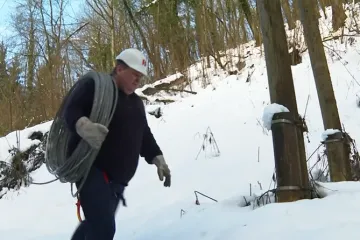 Sela na sjeveru tri dana bez struje: Evo kako su HEP-ovci po zabiti vraćali struju nakon kaosa