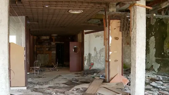 Ruglo na Makarskoj rivijeri: Opasne ru&scaron;evine na mjestu nekada&scaron;njeg ponosa