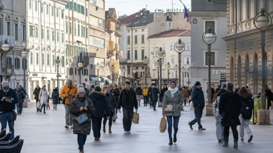 Mu&scaron;karci zarađuju vi&scaron;e od žena, čak i kad imaju istu poziciju: 'Ima taj jedan fenomen...'
