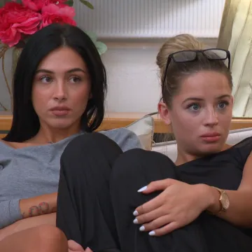 Svađa, &scaron;ok i suze u vili! Dvije djevojke odlaze iz showa tijekom spojeva: 'Ja ću plakati, ali od sreće!'