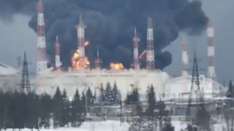 Gori srce ruske naftne mreže! Dronovi pogodili postaju koja 'hrani' Družbu