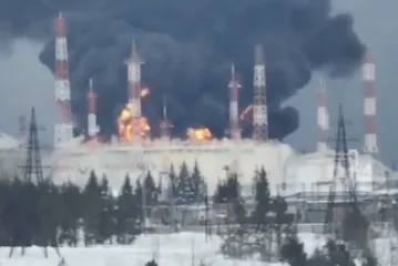 Gori srce ruske naftne mreže! Dronovi pogodili postaju koja 'hrani' Družbu