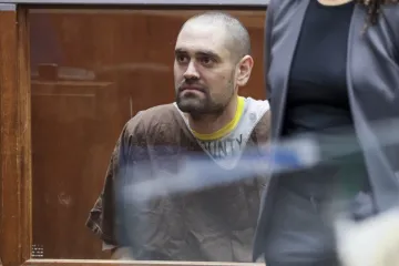 Nick Reiner optužen za ubojstvo roditelja Roba i Michele Reiner i dalje tvrdi da nije kriv