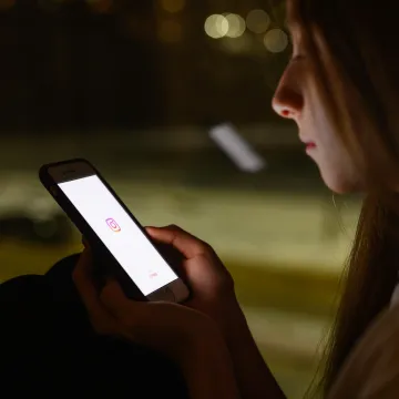 Golotinja, samoozljeđivanje i eksplicitne poruke: Sudski dokumenti otkrili opasnosti koje vrebaju djecu