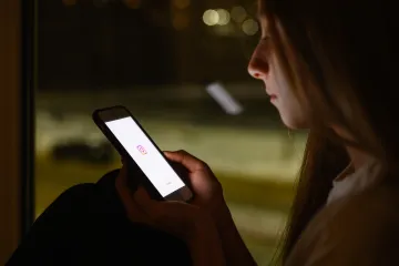 Golotinja, samoozljeđivanje i eksplicitne poruke: Sudski dokumenti otkrili opasnosti koje vrebaju djecu