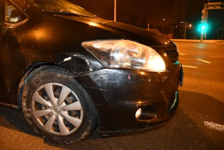 Pijan divljao po Zagrebu, prekr&scaron;io sve &scaron;to se moglo pa se zaletio u policiju