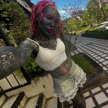 Transrodna umjetnica klijentici istetovirala slijepo oko: Rezultat je čudesan