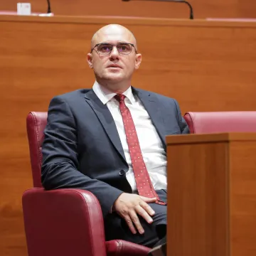 Dabro ih je nazvao 'balom vampira', a sada mu je stigao odgovor iz Kumrovca: 'Suludo!'